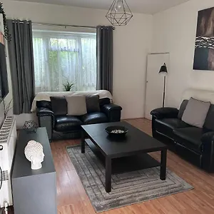 3 Bedroom Garden In East Apartment