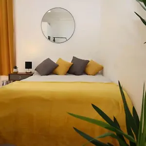 Big Value Bedsit By Promise Cardiff