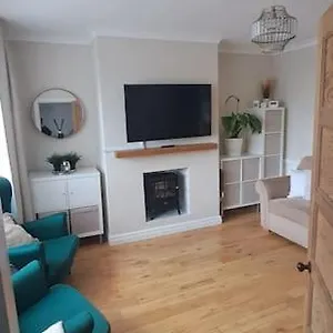 3 Bed In Heart Of Cardiff