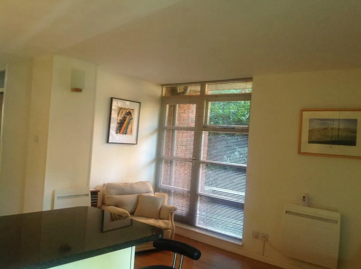Rotherhithe Apartment Near Park And River London United Kingdom