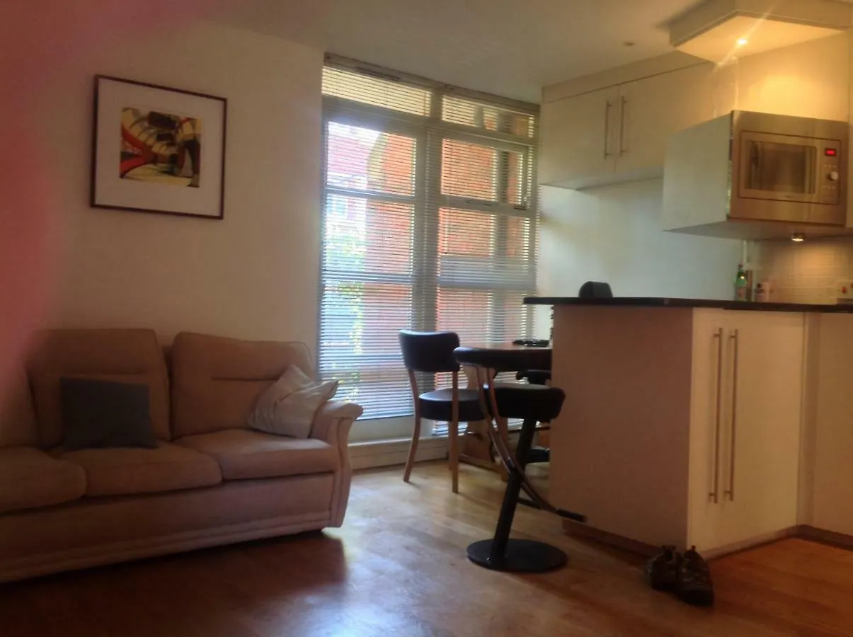 Rotherhithe Apartment Near Park And River London