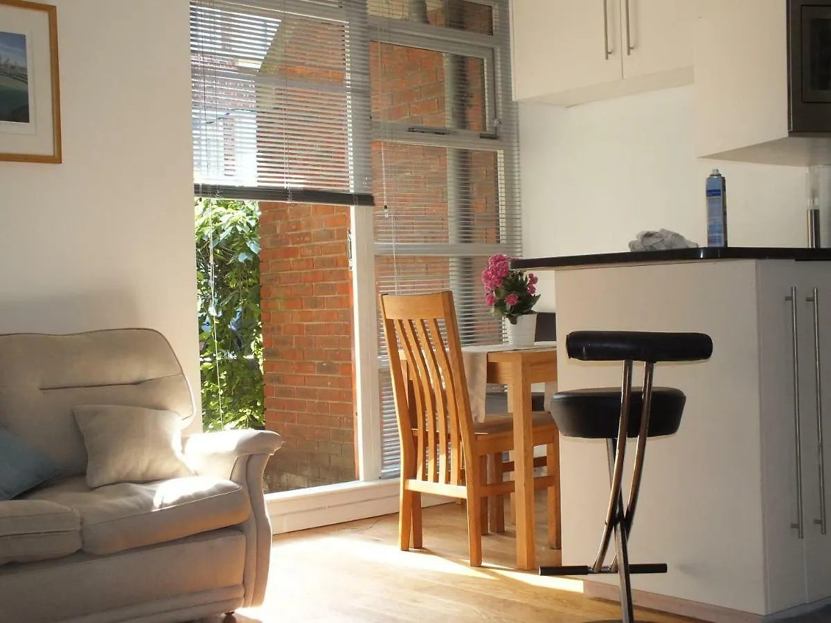 Rotherhithe Apartment Near Park And River London
